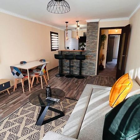 Pluton Apartment Montpellier Bagian luar foto