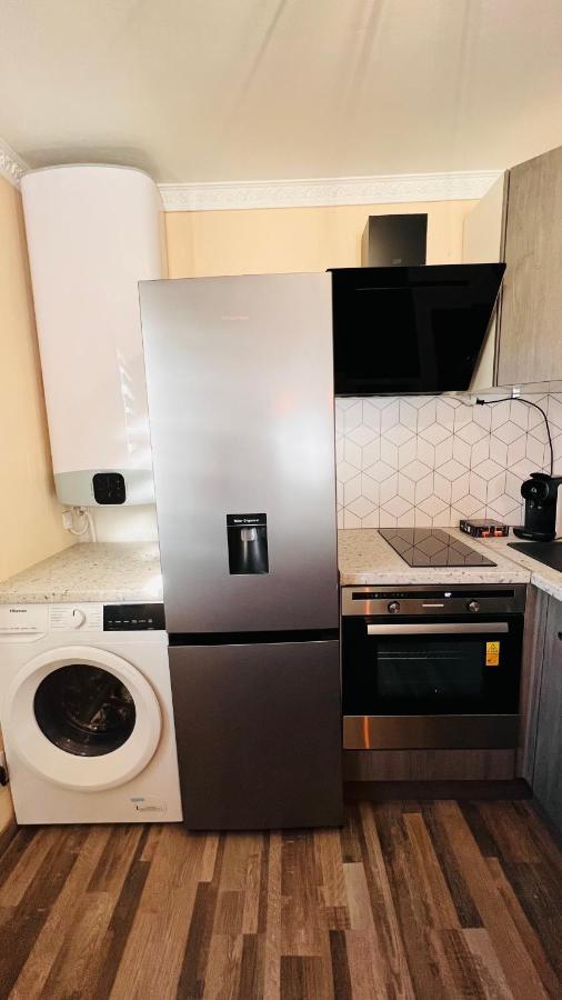 Pluton Apartment Montpellier Bagian luar foto
