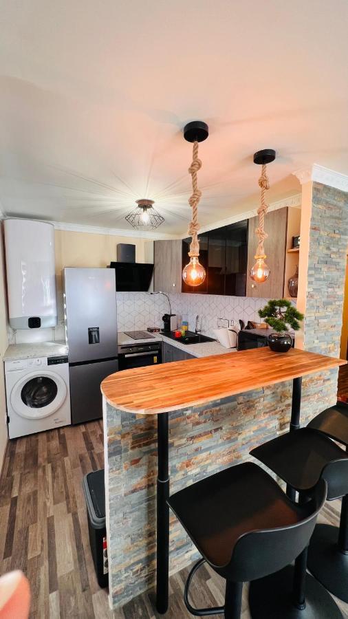 Pluton Apartment Montpellier Bagian luar foto